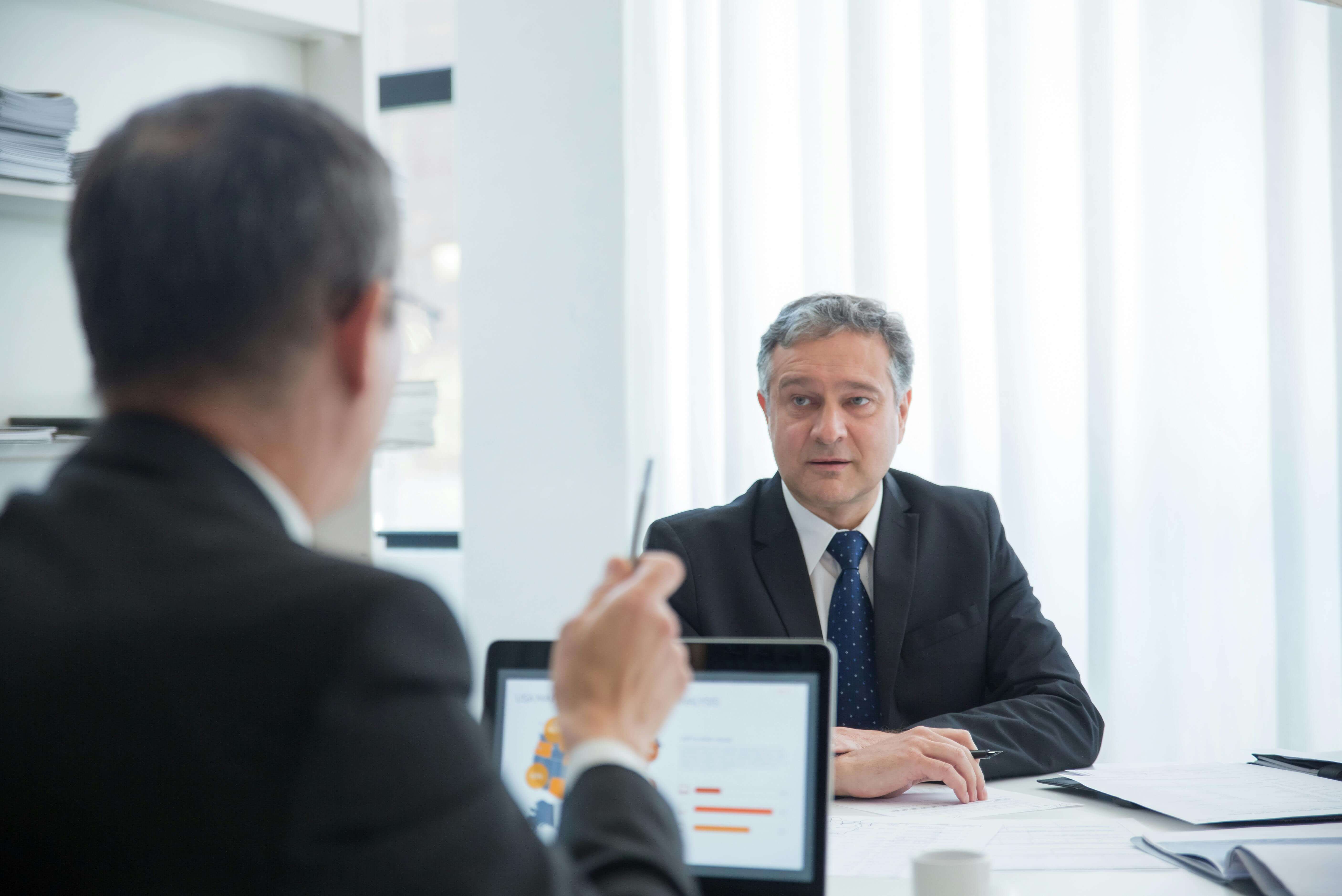 الاستشارات الإدارية وتطوير الهياكل التنظيمية